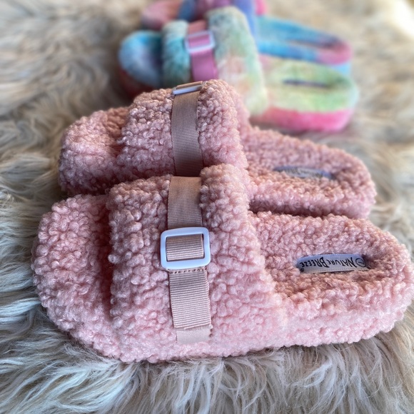 Vegan Sherpa Mauve Slippers Slides - Picture 7 of 7